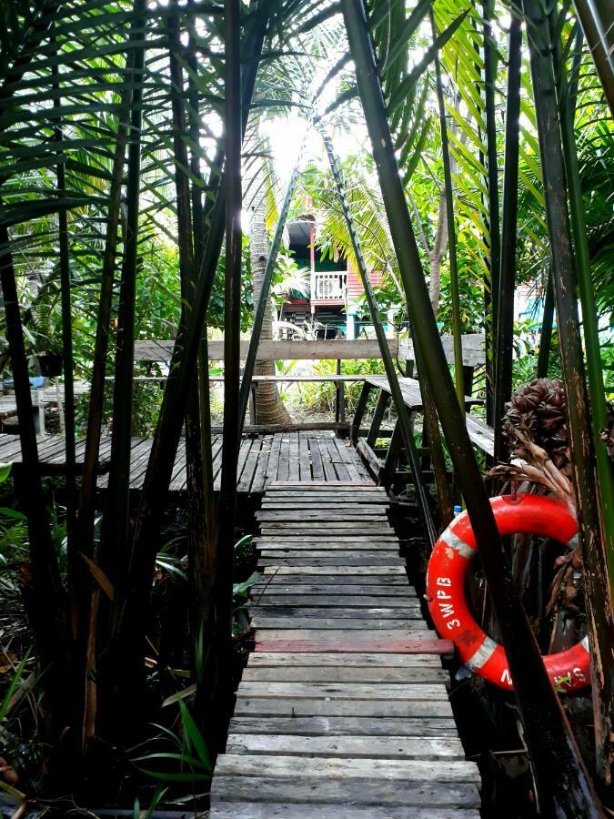 Baan Glangsuan Bang Kobua Hotel Bang Chak Exterior photo